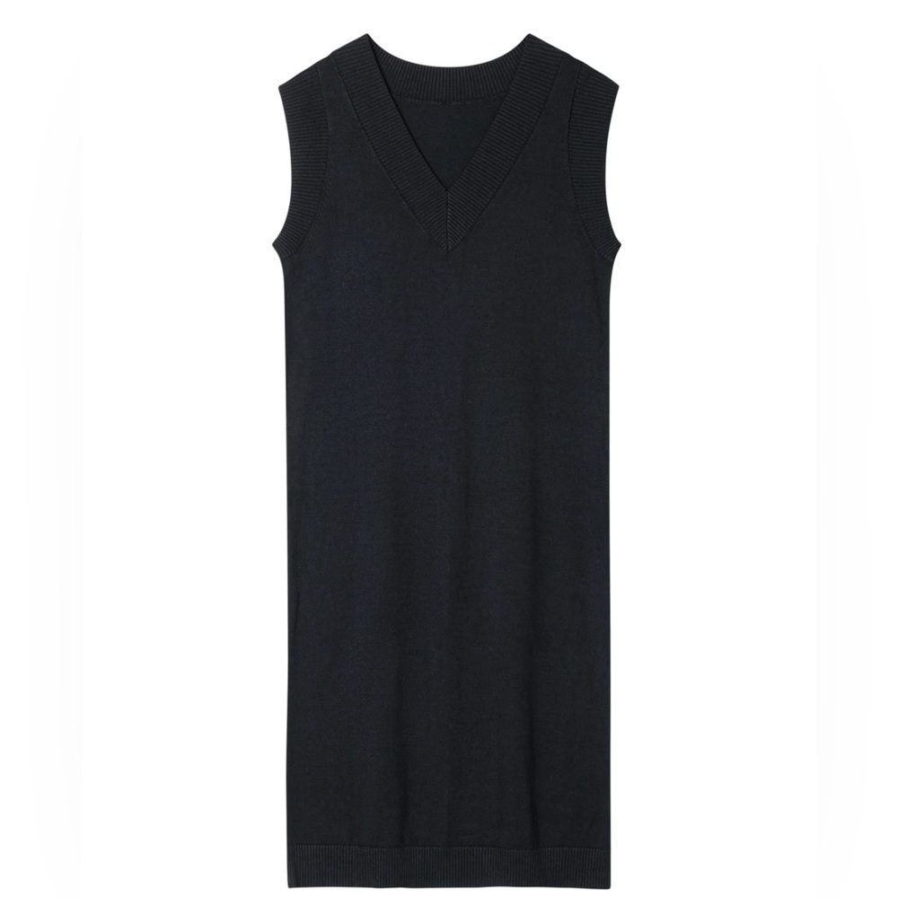 Black Sleeveless Knit Dress